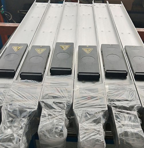 密集型母线槽 绝缘封闭母线槽工业高低压插接防水母线槽图2